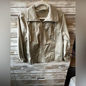 Studio Works petite pale tan zip up jacket in size PL. Excellent condition.